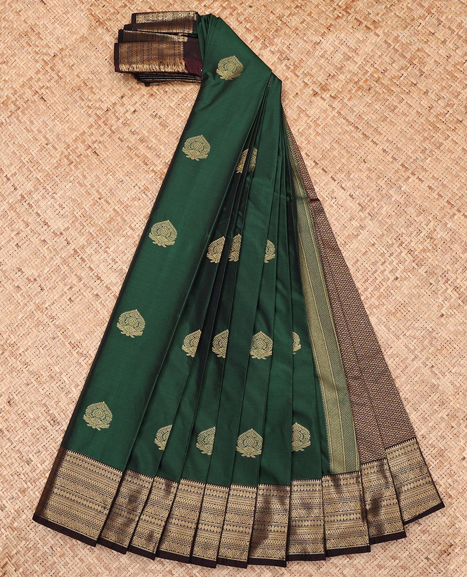 Green Budget Silk Saree, Accentuated with Zari Buttas, Complemented by a Contrast Traditional Zari Border, Jaal Pallu, and a Contrast Blouse