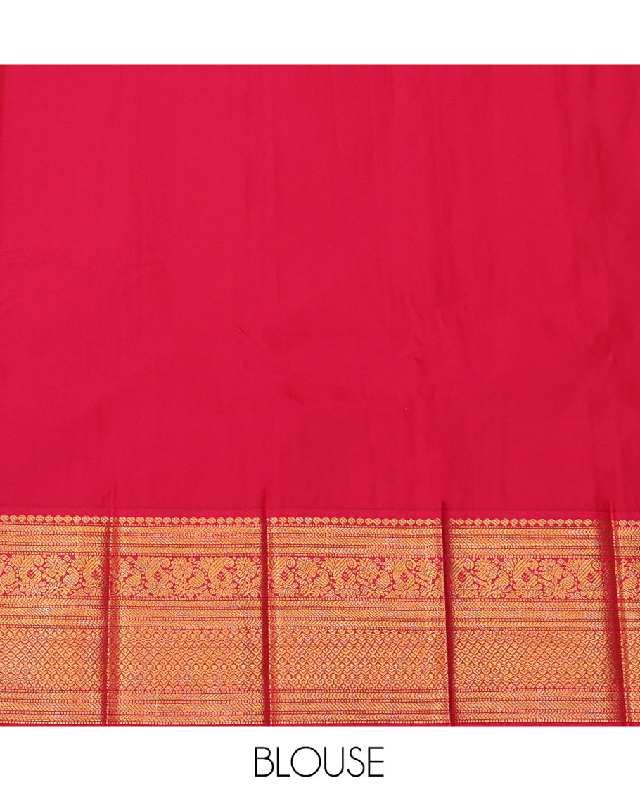 Green Budget Silk Saree, Woven with Zari Butta Enclosed Checks, a Contrast Traditional Zari Border, Grand Pallu, and a Contrast Blouse