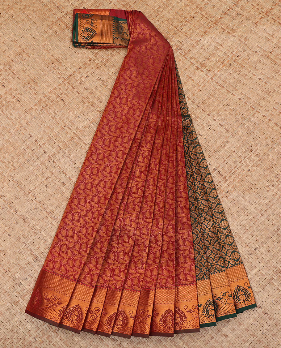 Light Maroon Budget Silk Saree, Elegantly Framed with Jacquard Design, a Contrast Traditional Zari Border, Grand Pallu, and a Contrast Blouse