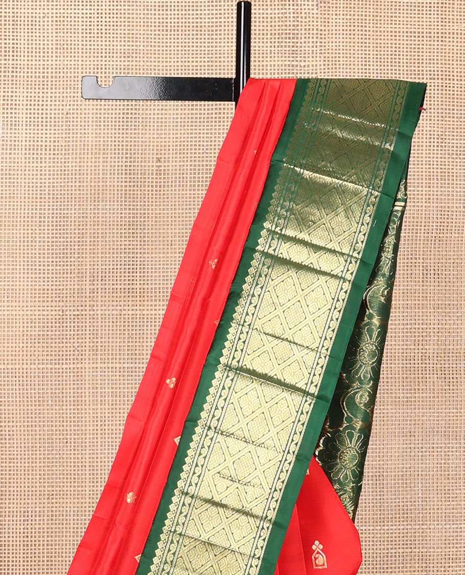Red zari buttas Kanchipuram silksaree, contrast one-sided korvai border of thilakam mokku, & jaal design & floral design pallu