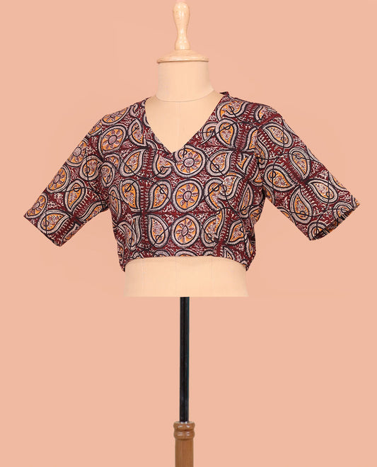 Maroon Cotton Readymade Blouse Beautified with Chakram and Paisley Vine Print, Featuring a Front V-Neck, a Closed Back Neck, and Elbow Sleeves