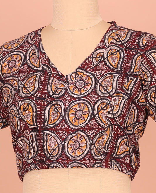 Maroon Cotton Readymade Blouse Beautified with Chakram and Paisley Vine Print, Featuring a Front V-Neck, a Closed Back Neck, and Elbow Sleeves