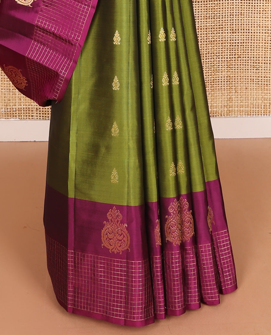 Green zari buttas Vasundhara silk mix saree, contrast zari border and pallu of jaal pallu