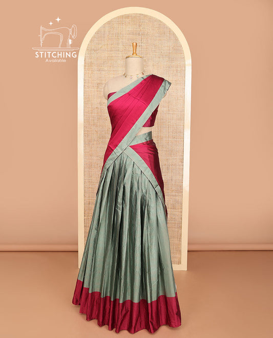 Grey checked half saree with contrast border, plain blouse & plain dhavani