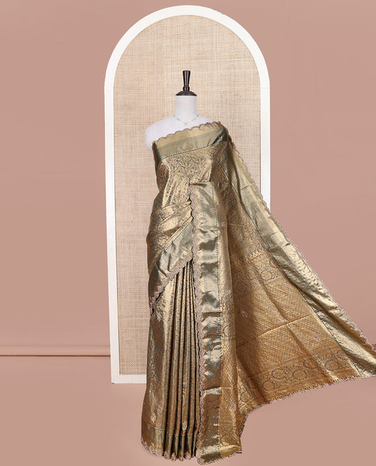 Green Vastrakala Silk Saree, Elegantly Highlighted with Floral Jacquard and Patch Stone Work, Highlighted by Traditional Zari and Stone Scallop Border, Grand Scallop Design Stone Work Pallu, and Paired with Heavy Embroidered Blouse