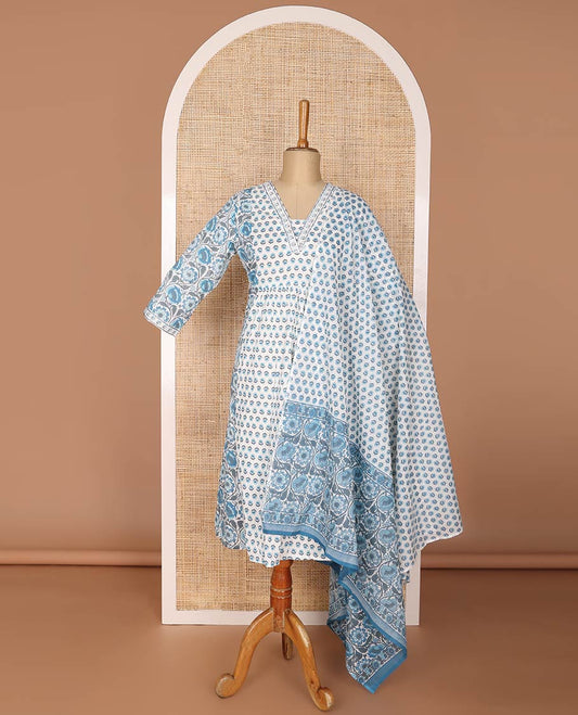 White floral printed round neck , 3/4 th sleeve , below knee lenght , a line kurti with straight pants & floral butta dupatta