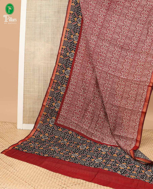 Maroon with black printed designchanderi cotton saree,ikkat printed, gold zari lining border & ikkat printed pallu along with printed blouse