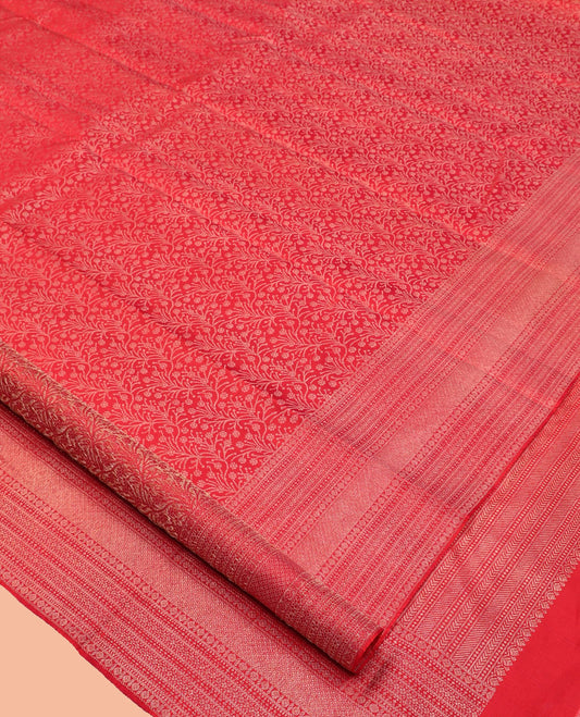 Red Kanchipuram Wedding Silk Saree, Meticulously Crafted with Jacquard Design, a Self-Border of Traditional Designs, Grand Pallu, and a Matching Blouse