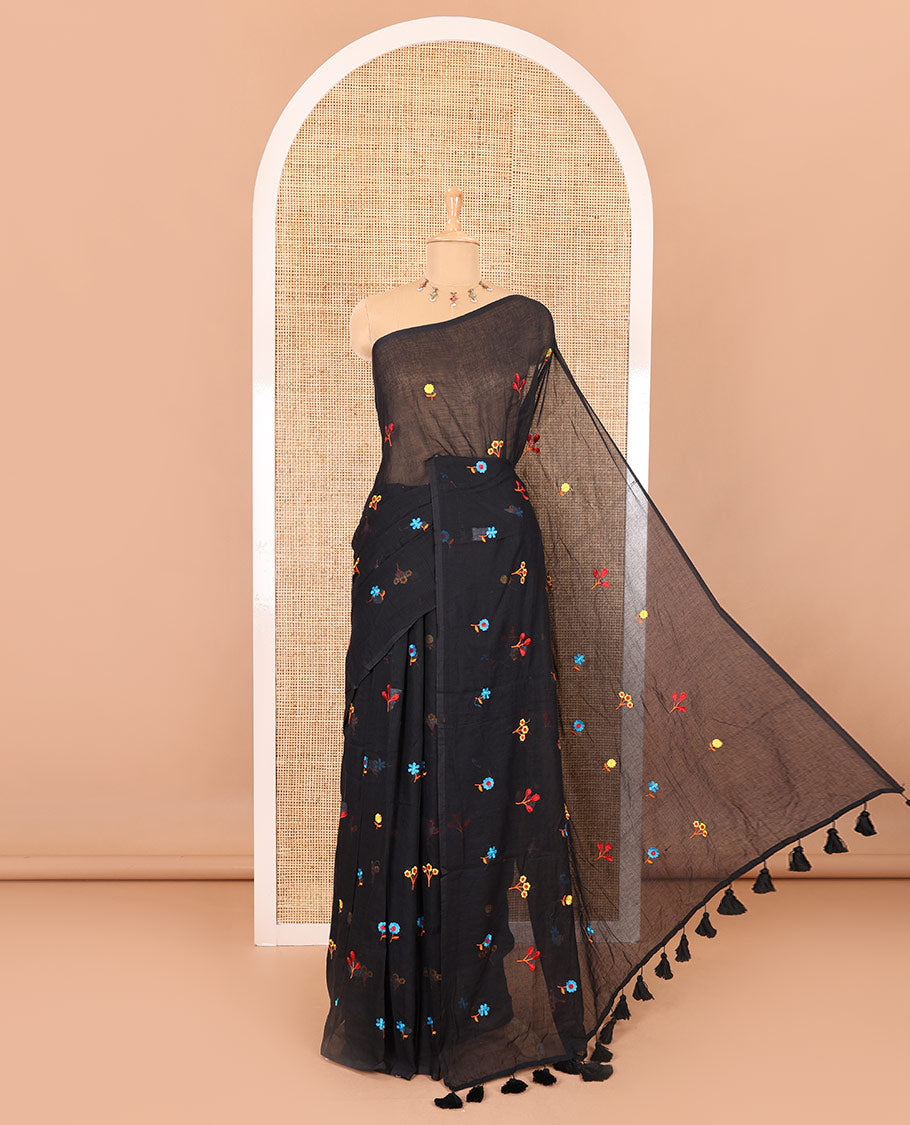 Borderless black floral motifs thread embroidered khadi mul cotton saree, floral motifs thread embroidered pallu, and a matching plain blouse
