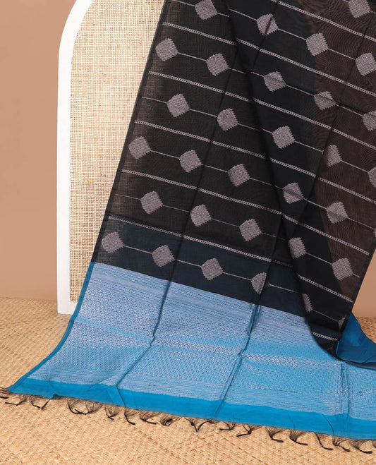 Borderless black geometric design semi silk cotton saree with floral jaal pallu