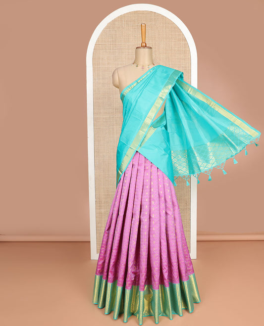 Pink checked, buttas silk half saree with contrast border of thilakam mokku, banaras, paun design, zari design blouse & zari design border dhavani