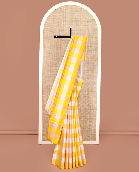 Borderless Multi-color Mayuri Soft Silk Saree, Enriched with Checks On Its Body, Complemented by Contrast Pallu of Jaal Designs, and Paired with a Contrast Blouse