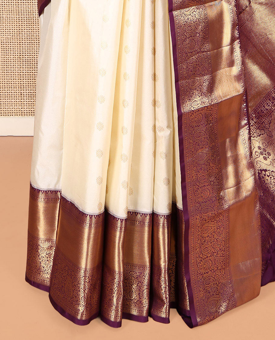 Cream Budget Silk Saree, Enthralled with Zari Buttas, Complemented by a Contrast Traditional Zari Border, Grand Pallu, and a Contrast Blouse