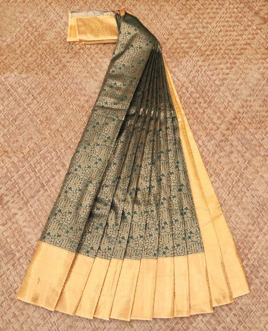 Green Budget Silk Saree, Embellished with Jacquard Design, Complemented by Contrast Traditional Zari Border, a Grand Pallu and a Contrast Blouse