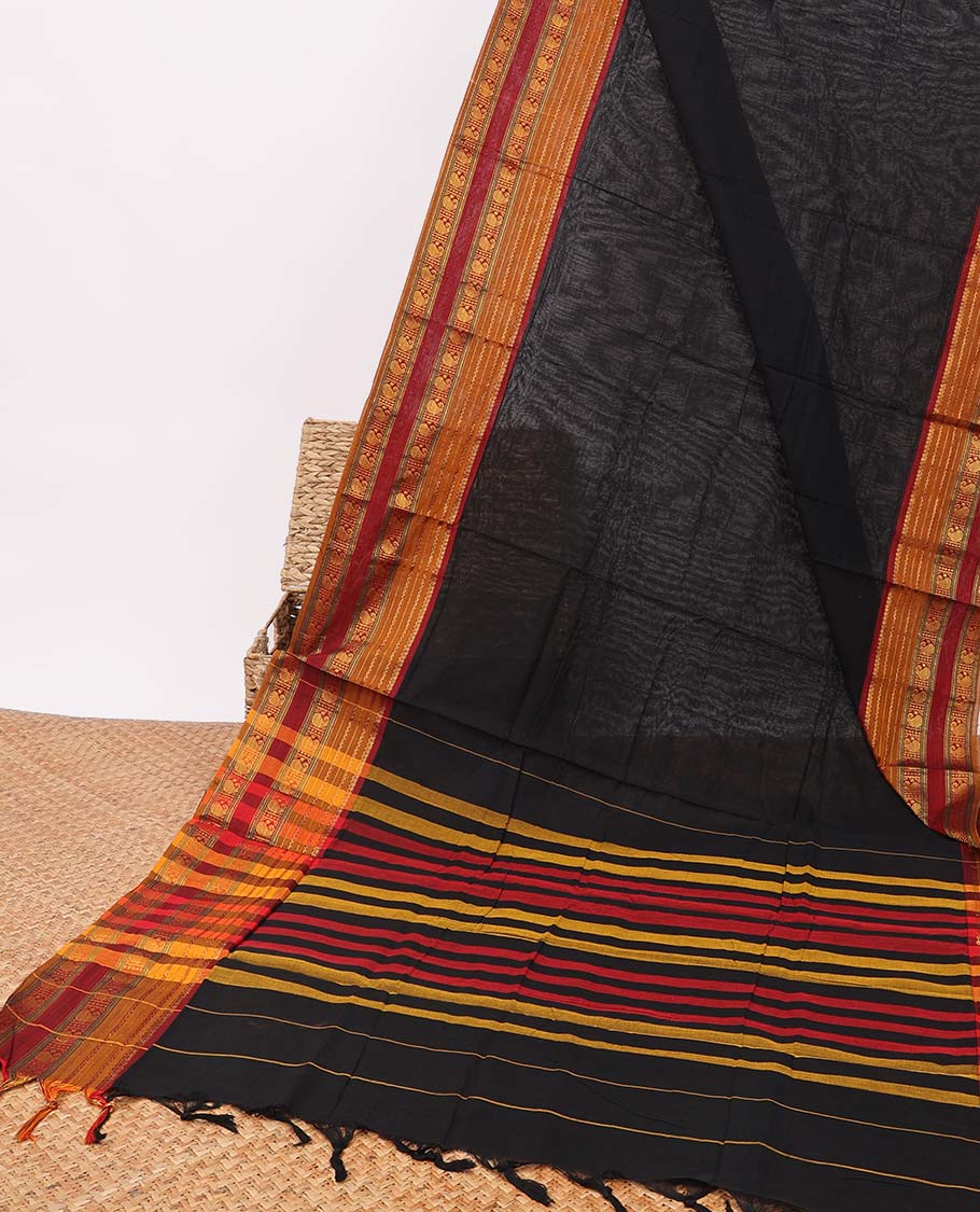 Green narayanapet cotton sareewith contrast striped, paisley design border & striped pallu
