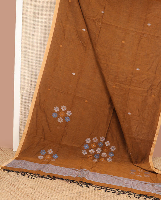 Honey color Meena thread buttas Kadhi cotton saree, contrast piping border & pallu of 4-petal floral motifs & stripes