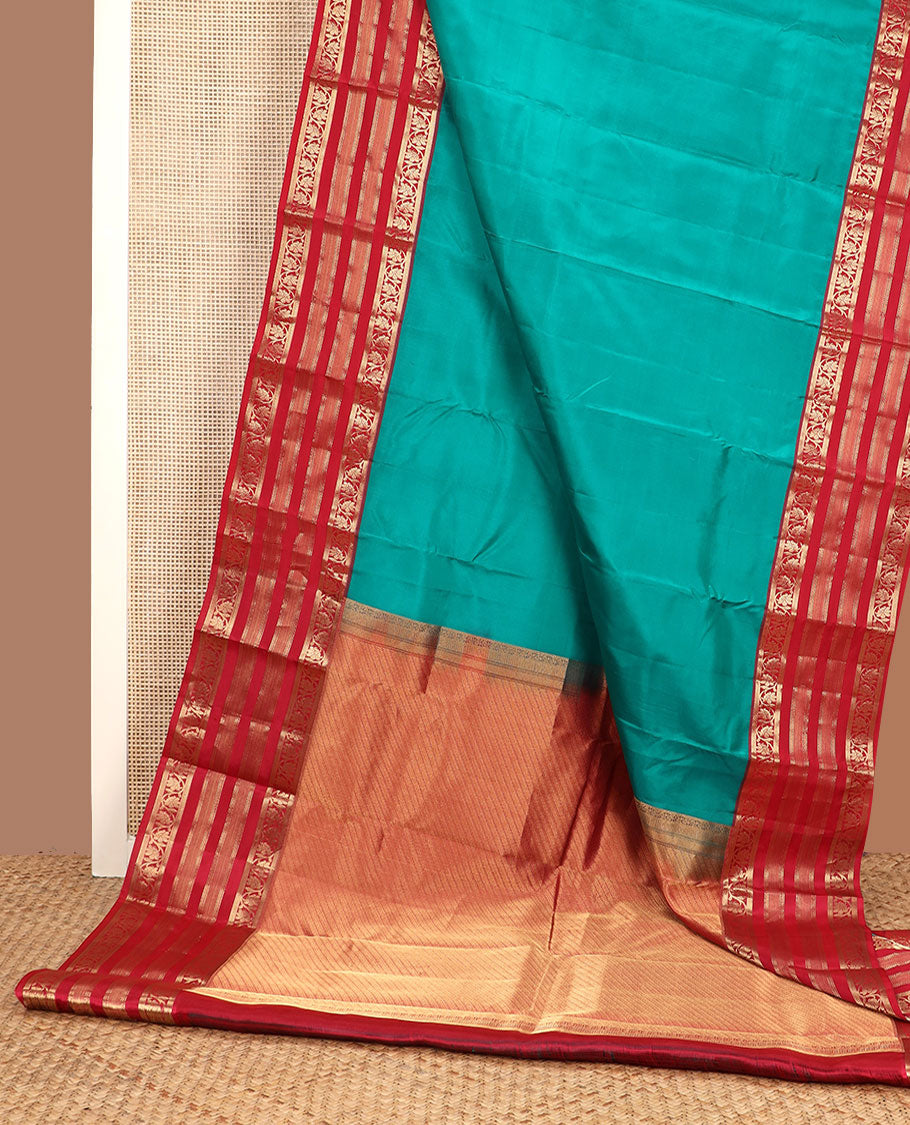 Blue plain Kanchipuram silk saree, contrast border of Muthu,banaras,kodi visiry & neli & geometric patterned pallu