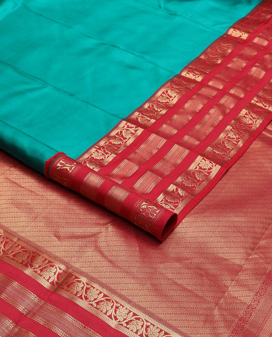 Blue plain Kanchipuram silk saree, contrast border of Muthu,banaras,kodi visiry & neli & geometric patterned pallu