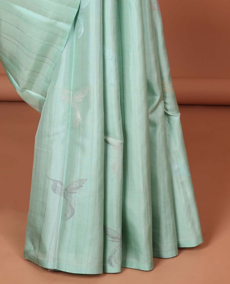 Borderless blue bird buttas Kanchipuram silk saree, contrast jaal design pallu