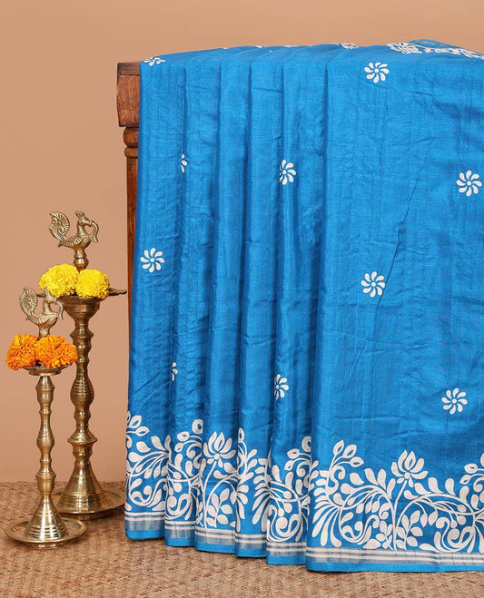 Blue batik-style floral butta printed Malgudi silk saree, batik floral design printed piping zari border & floral printed pallu