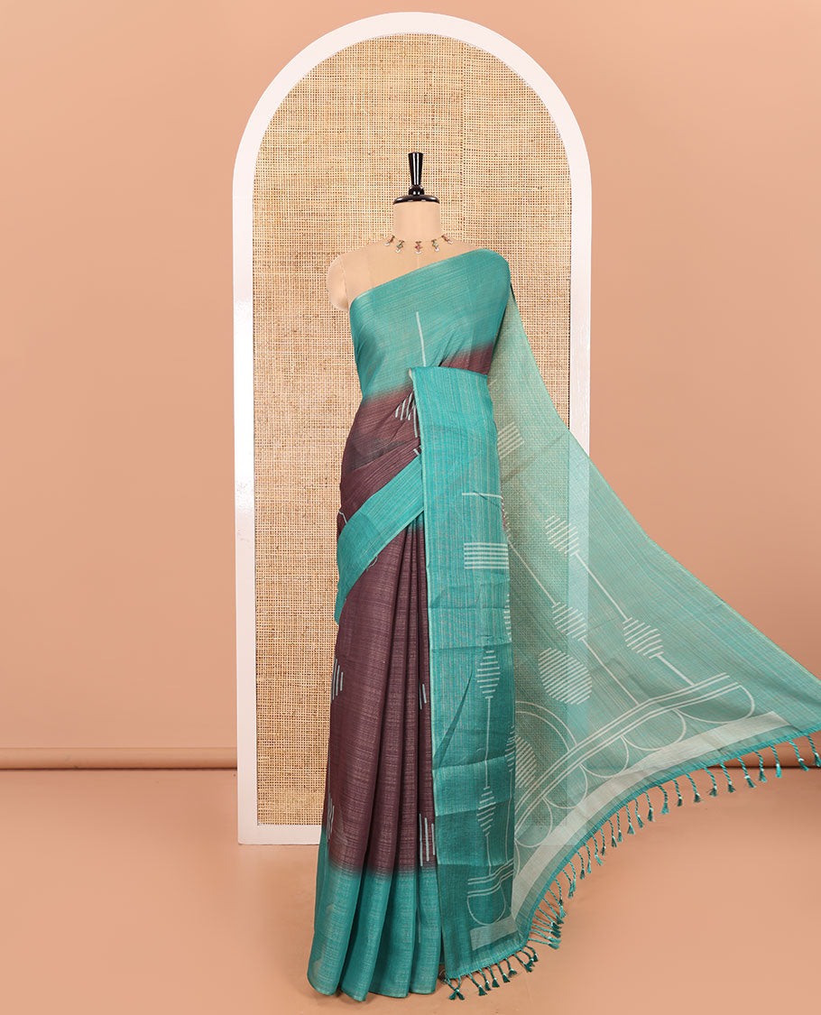 Brown and Rama Green Linen Saree Elegantly Printed with Geometric Patterns Across Its Body, Featuring a Captivating Contrast Border, Pallu Decked Up with Geometric Print, and Paired with a Contrast Blouse