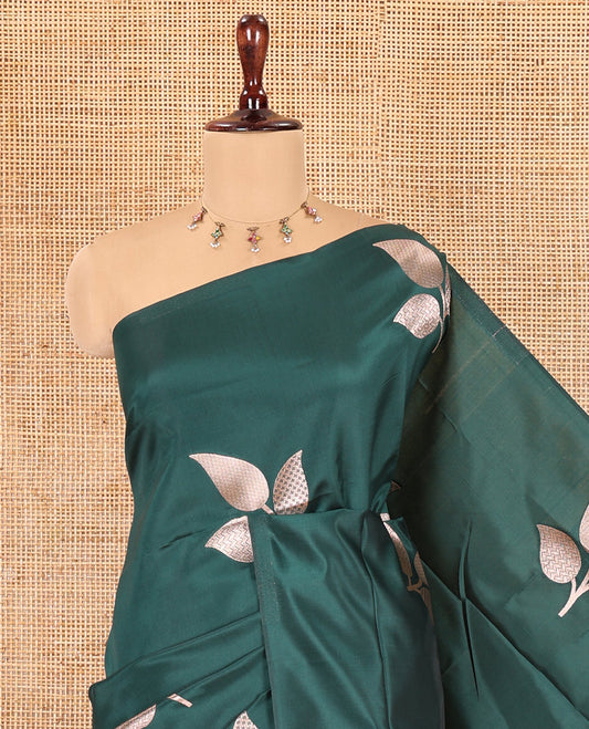 Borderless Bottle Green Elite Soft Silk Saree, Embellished with Leaf Motifs, a Self-Pallu of Floral Designs, and a Matching Blouse