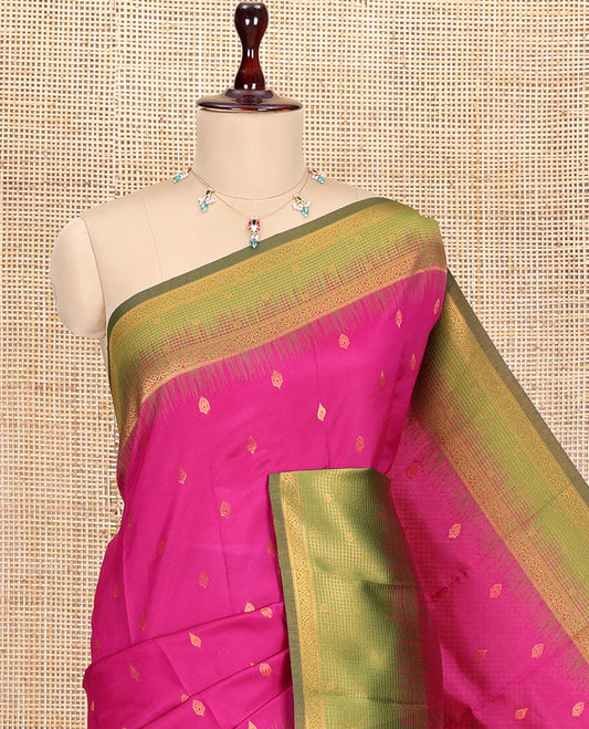 Magenta Art Kanchi Silk Saree, Adorned with Buttas, a Contrast Traditional Zari Border, Intricate Pallu, and a Contrast Blouse