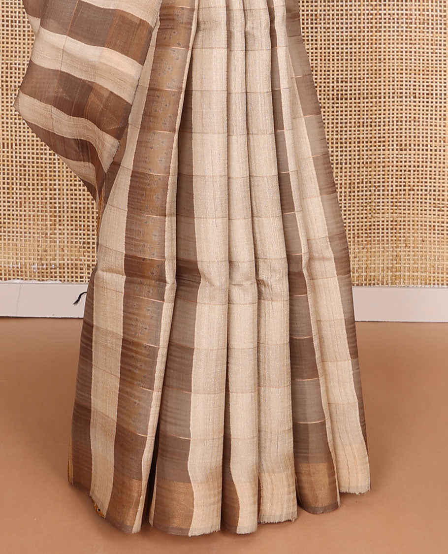 Borderless brown checked tussar saree, contrast paisley & ajrakh-style intricately printed pallu