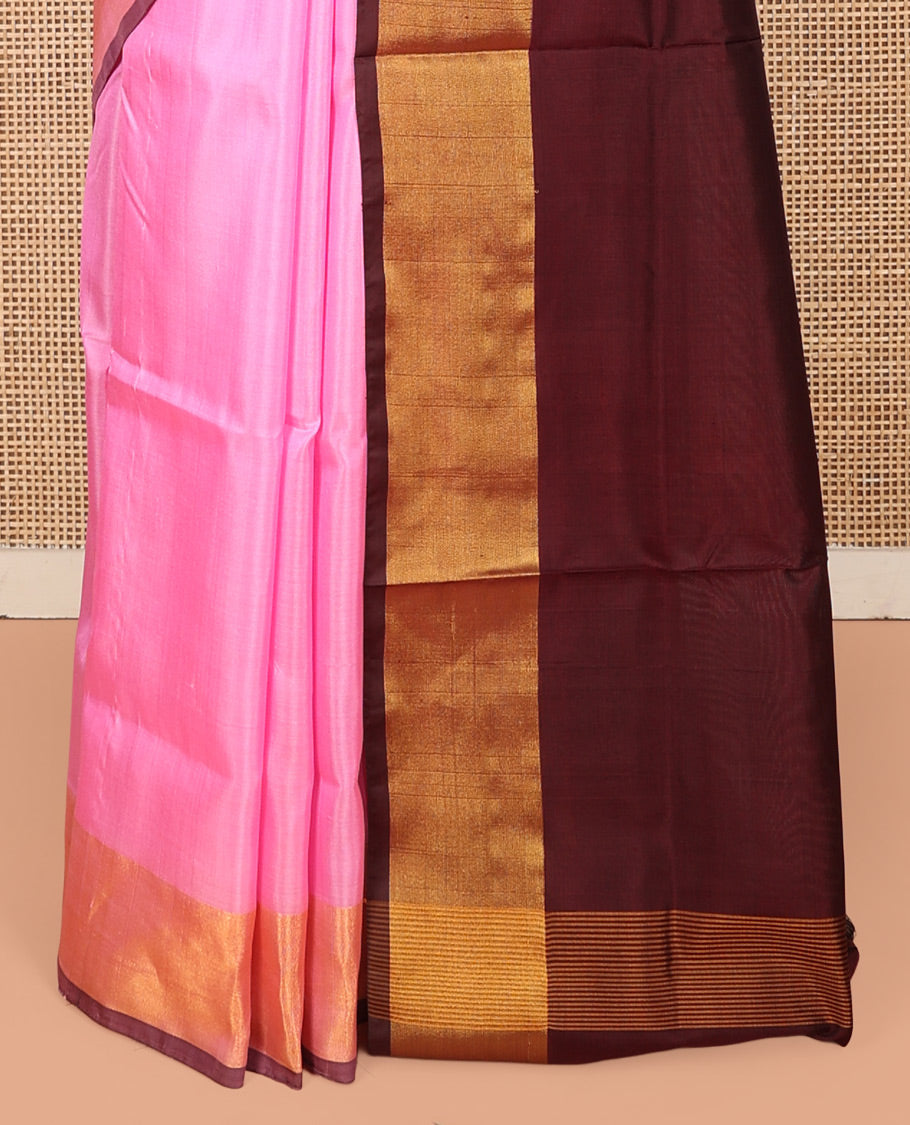 Pink Plain Uppada Silk Saree, Complemented by a Contrast Zari Border, Contrast Plain Pallu, and a Contrast Blouse