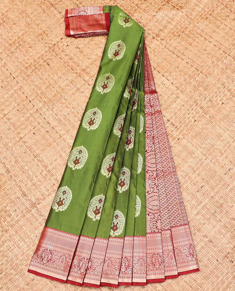 Green Budget Silk Saree, Bedecked with Zari Buttas, Captivating Contrast Traditional Zari Design Border, Intricately Designed Pallu, and Has a Contrast Blouse