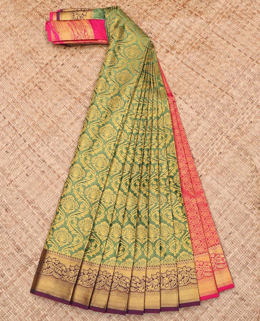 Green Budget Silk Saree, Mesmerized with Jacquard Design, Complemented by a Contrast Floral Creeper Zari Border, Jaal Pallu, and Contrast Blouse