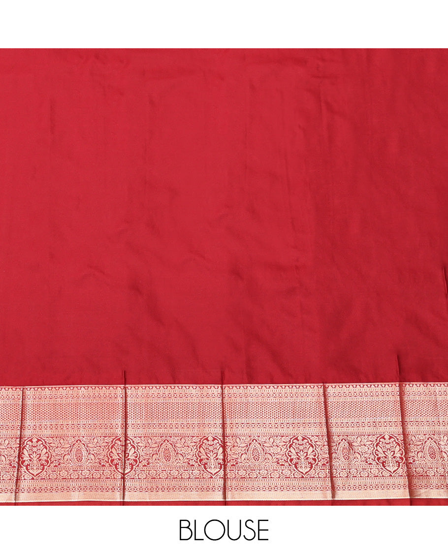 Green Budget Silk Saree, Bedecked with Zari Buttas, Captivating Contrast Traditional Zari Design Border, Intricately Designed Pallu, and Has a Contrast Blouse