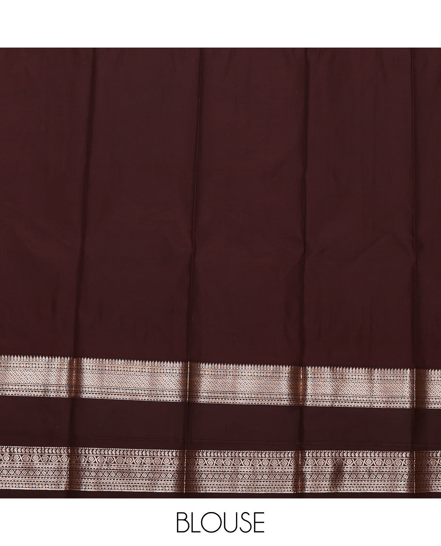 Green Budget Silk Saree, Accentuated with Zari Buttas All Over Its Body, Complemented by a Contrast Traditional Zari Design Rettai Pettu Border, Intricate Pallu, and Paired with a Contrast Blouse