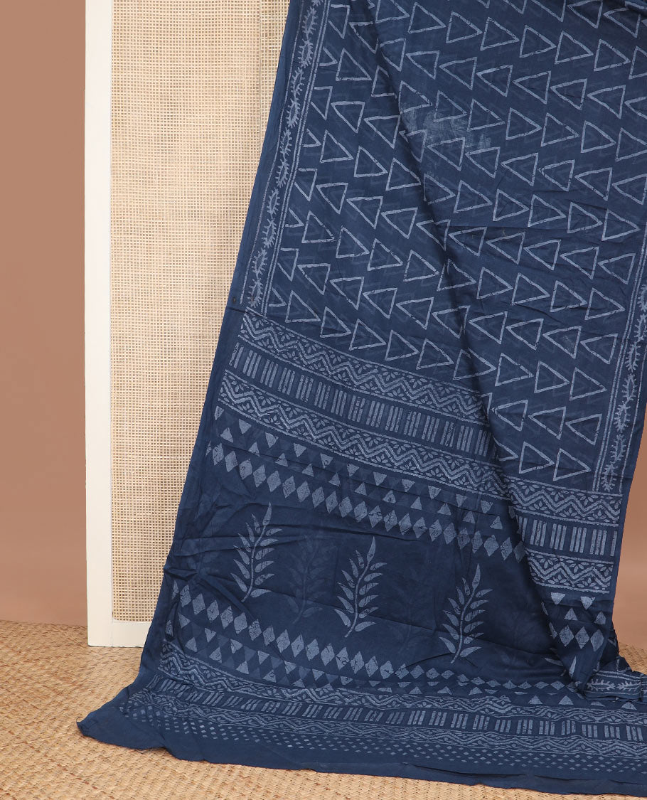 Blue batik-style triangle motifs mul mul cotton saree, batik-style printed border & floral-geometric printed pallu