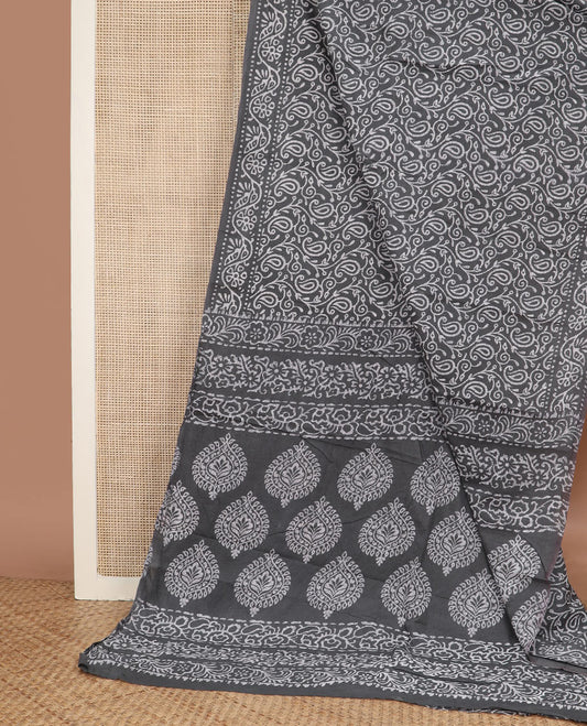 Grey batik floral-paisley vine printed mul mul cotton saree, floral creeper batik printed border & batik printed pallu