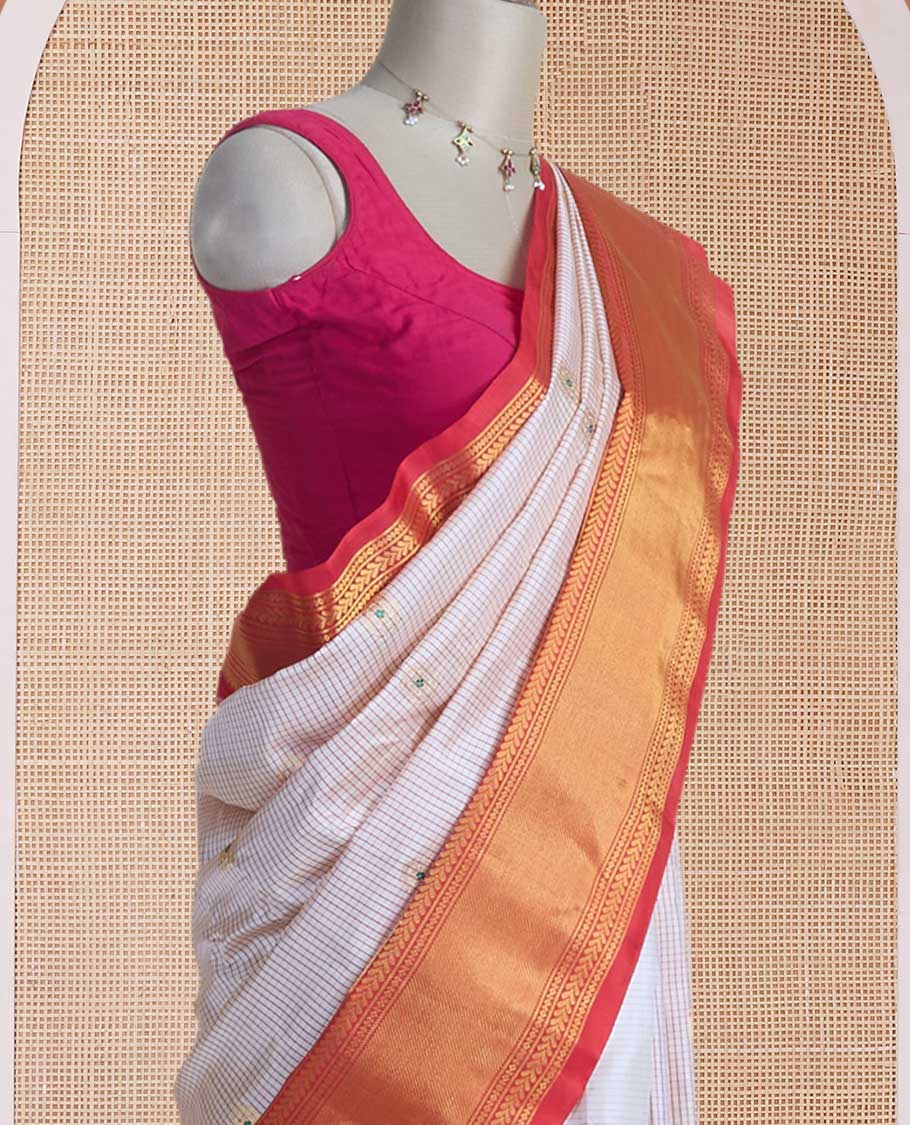 Cream micro-checked & zari buttas gadwal silk saree, contrast traditional zari design border & pallu of paisleys & floral creeper designs