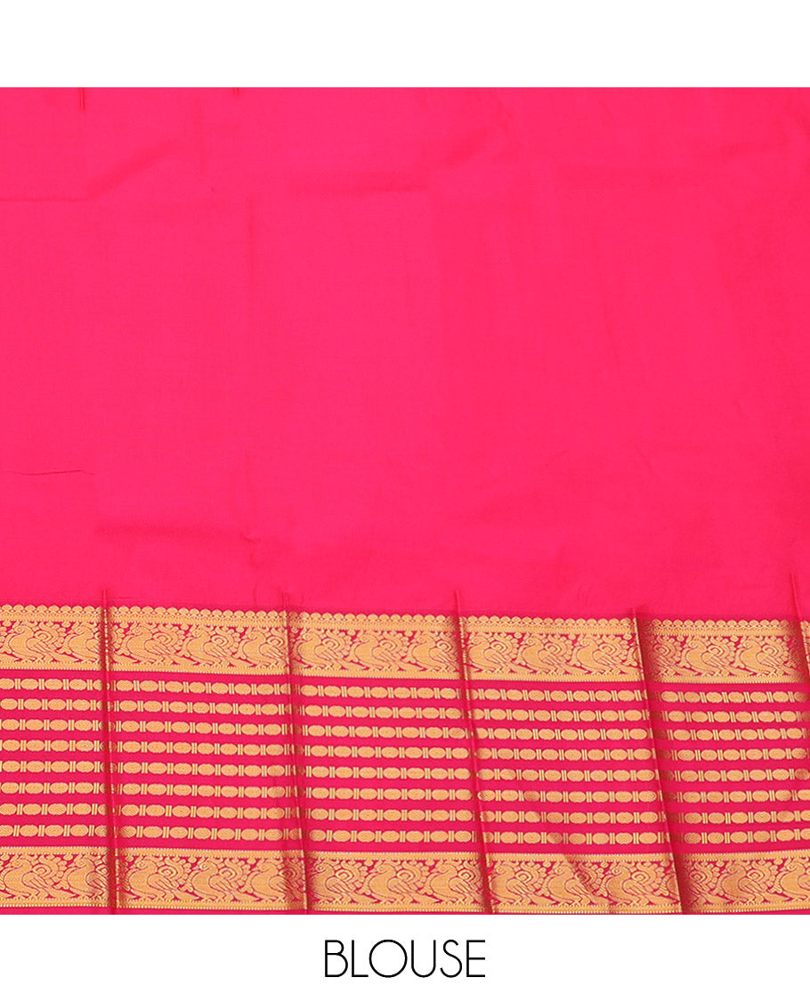 Green Budget Silk Saree, Detailed with Zari Buttas, Complemented by a Contrast Traditional Zari Border, Grand Pallu, and a Contrast Blouse