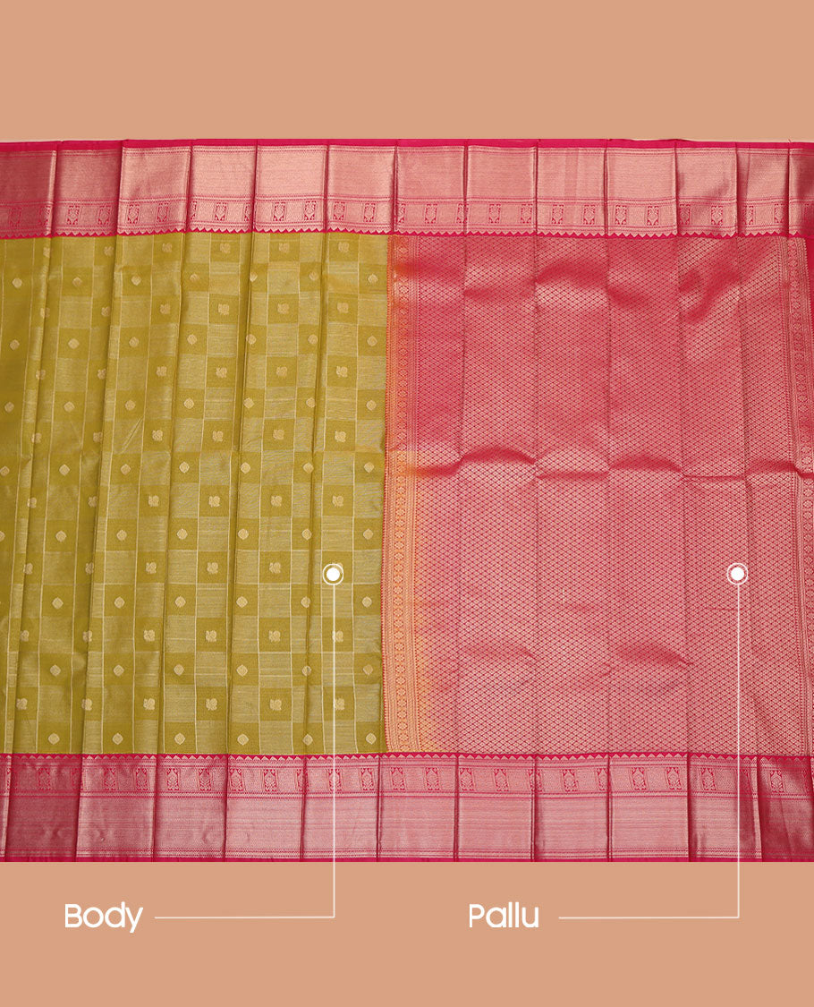 Green Budget Silk Saree, Mesmerized with Peacock and Chakra Buttas All Over Its Body, Complemented by a Contrast Traditional Zari Design Border, Pallu of Jaal Designs, and Paired with a Contrast Blouse