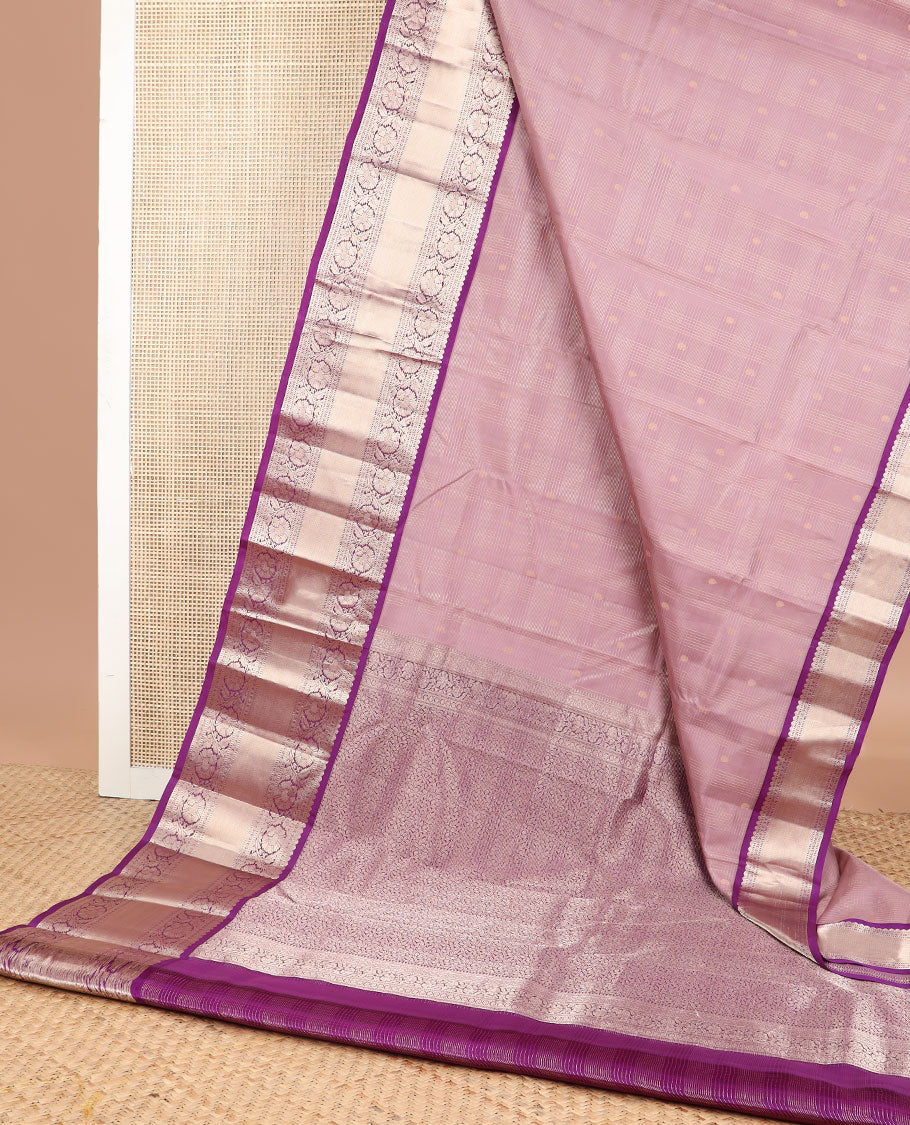 Mauve checked , buttas silk saree with contrast border of thilakam mokku, muthu, paun, kodi visiry design & zari design pallu