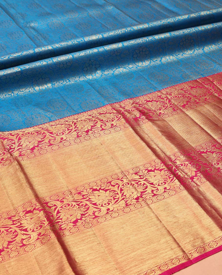 Blue Pure Silk Half-Saree, Richly Detailed with Jacquard Design on Its Skirt, Complemented by a Contrast Border of Kodi Visiry and Laddu Kamalam Designs, Comes with a Contrast Blouse and a Dhavani of Intricate Designs