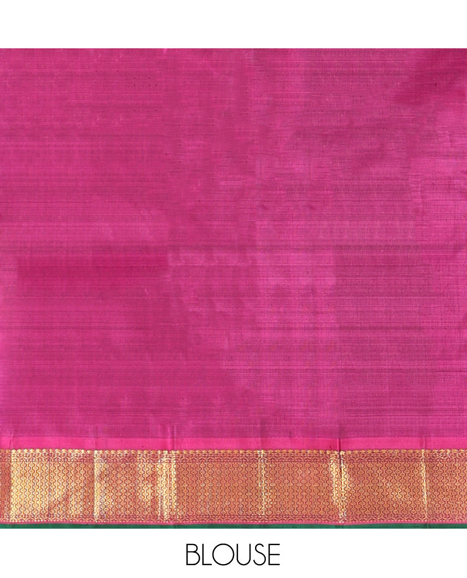 Green Paiyaadi Kattam Kanchipuram Silk Saree, Complemented by a Contrast Border of Salngai, and Then Kuli Kann Designs, Zari Design Pallu, and Contrast Blouse