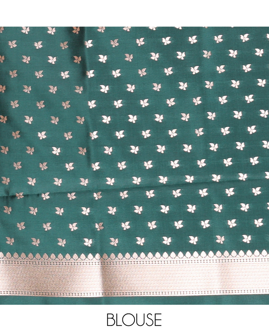 Borderless Bottle Green Elite Soft Silk Saree, Embellished with Leaf Motifs, a Self-Pallu of Floral Designs, and a Matching Blouse