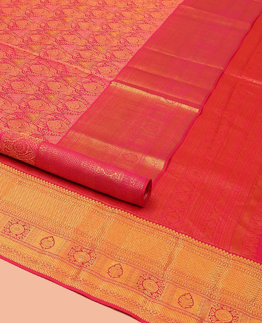 Red Samudrika Silk Saree, Gracefully Embellished with Jacquard Design on Its Body, Highlighted by Zari Border of Kathir, Paiyaadi Kattam, Neli, and Zari Designs, Majestically Detailed Pallu, and Paired with a Matching Blouse