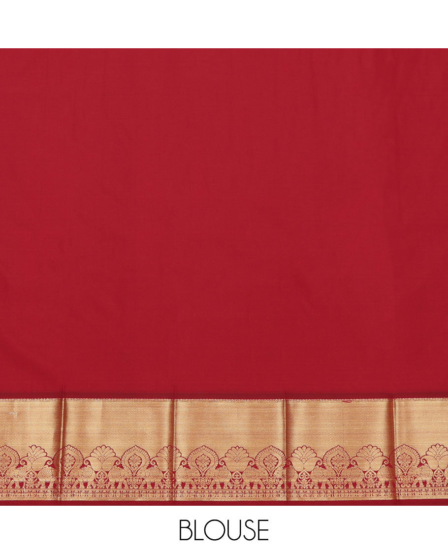Green Budget Silk Saree, Accentuated with Jacquard Design, a Contrast Traditional Zari Border, Grand Pallu, and a Contrast Blouse