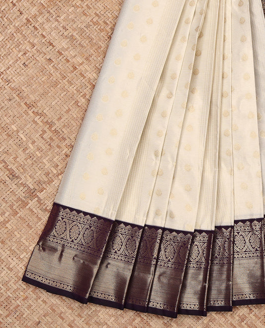 Cream Budget Silk Saree, Gleamed Up with Zari Buttas and Checks, Complemented by a Contrast Traditional Zari Border, Grand Pallu, and a Contrast Blouse