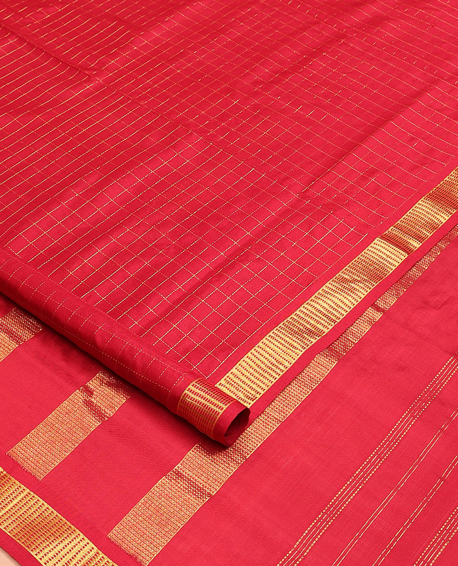 Red Muthu zari checked nine-yard silk saree, zari Muthu design border, and pallu of zari designs