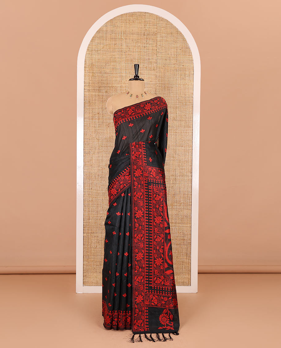 Black and red floral thread buttas woven jute cotton saree, floral thread weave border, floral-paisley weave pallu, and a matching blouse