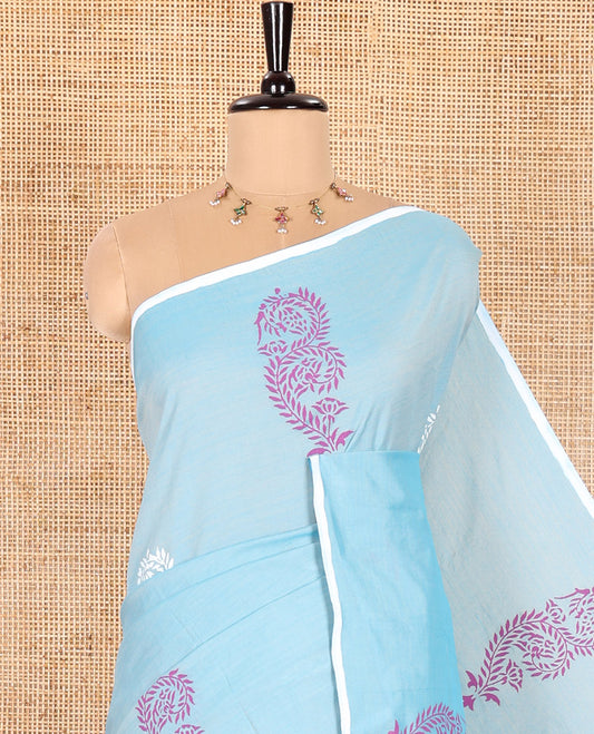 Borderless Blue South Cotton Saree Enriched with Floral Motifs Printed All Over Its Body, and Paired with One Matching Blouse, and One Contrast Ogee Patterns Printed Blouse