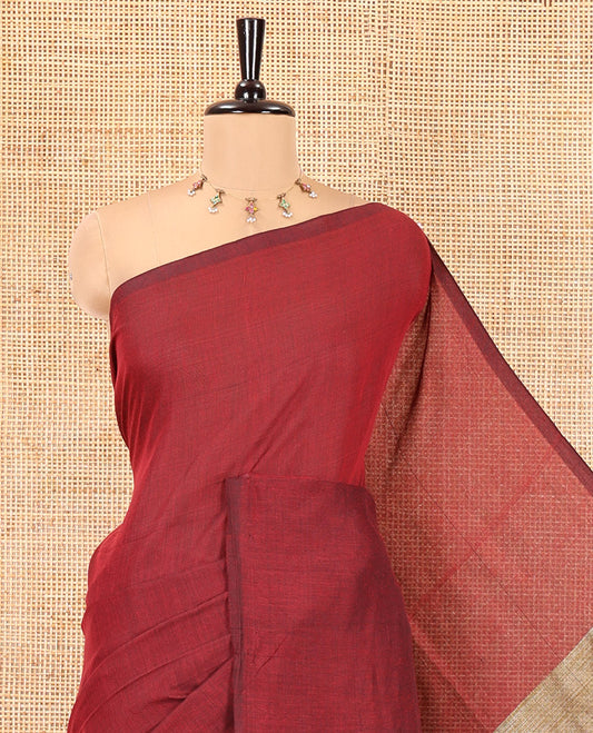 Borderless Maroon Plain Khadi Mul Cotton Saree, a Contrast Heathered Pallu, and a Matching Blouse