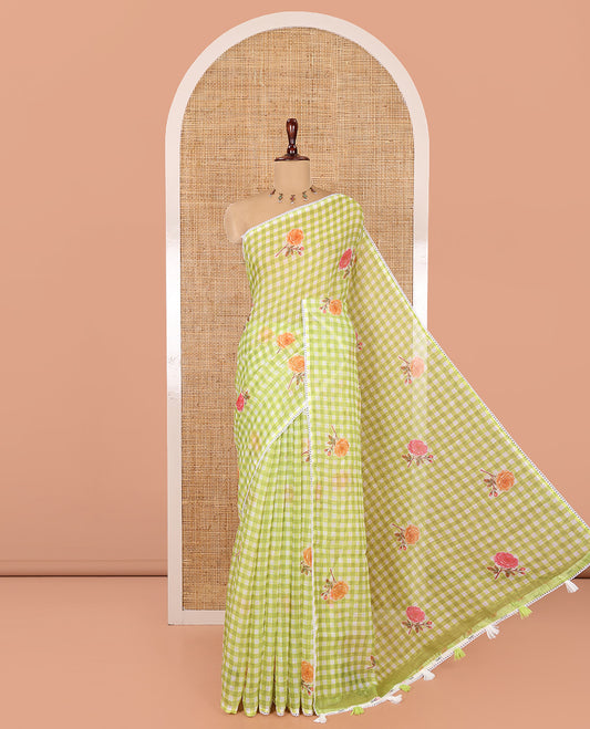 Green Linen Cotton Saree, Adorned with Checks and a Floral Print, Lace Border, a Self-Pallu, and a Contrast Blouse